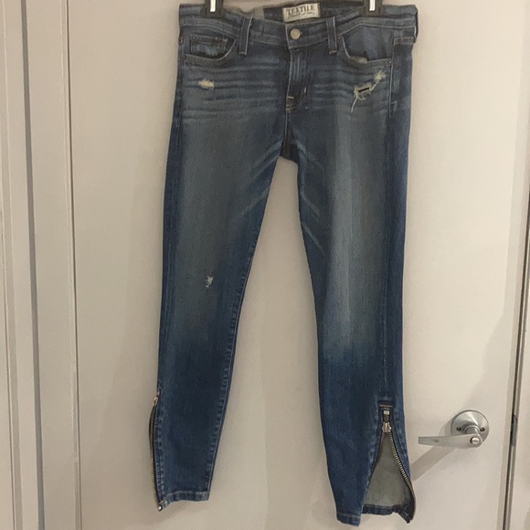 Textile Elizabeth and James Split Jeans Size 29 - Picture 2 of 8